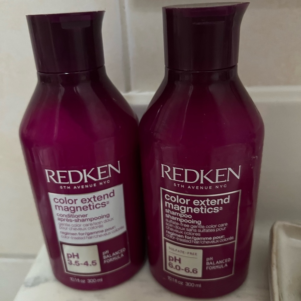 Redken shampoo & conditioner brand new